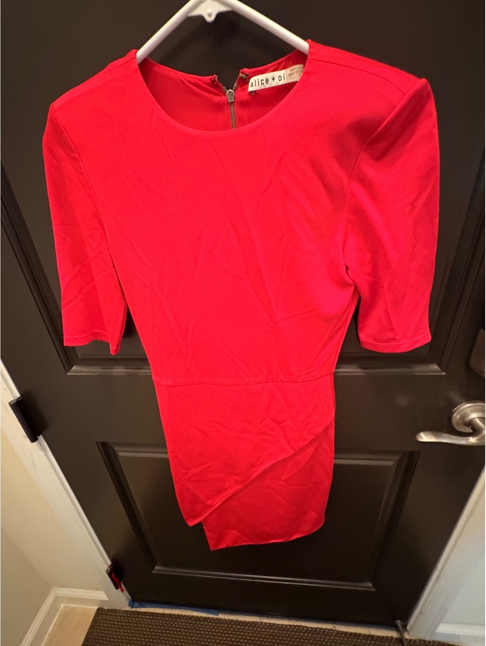 alice + olivia Red Bodycon Dress Zipper Back Chic Size Regular 0